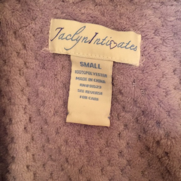 Lilac Robe - Picture 2 of 2